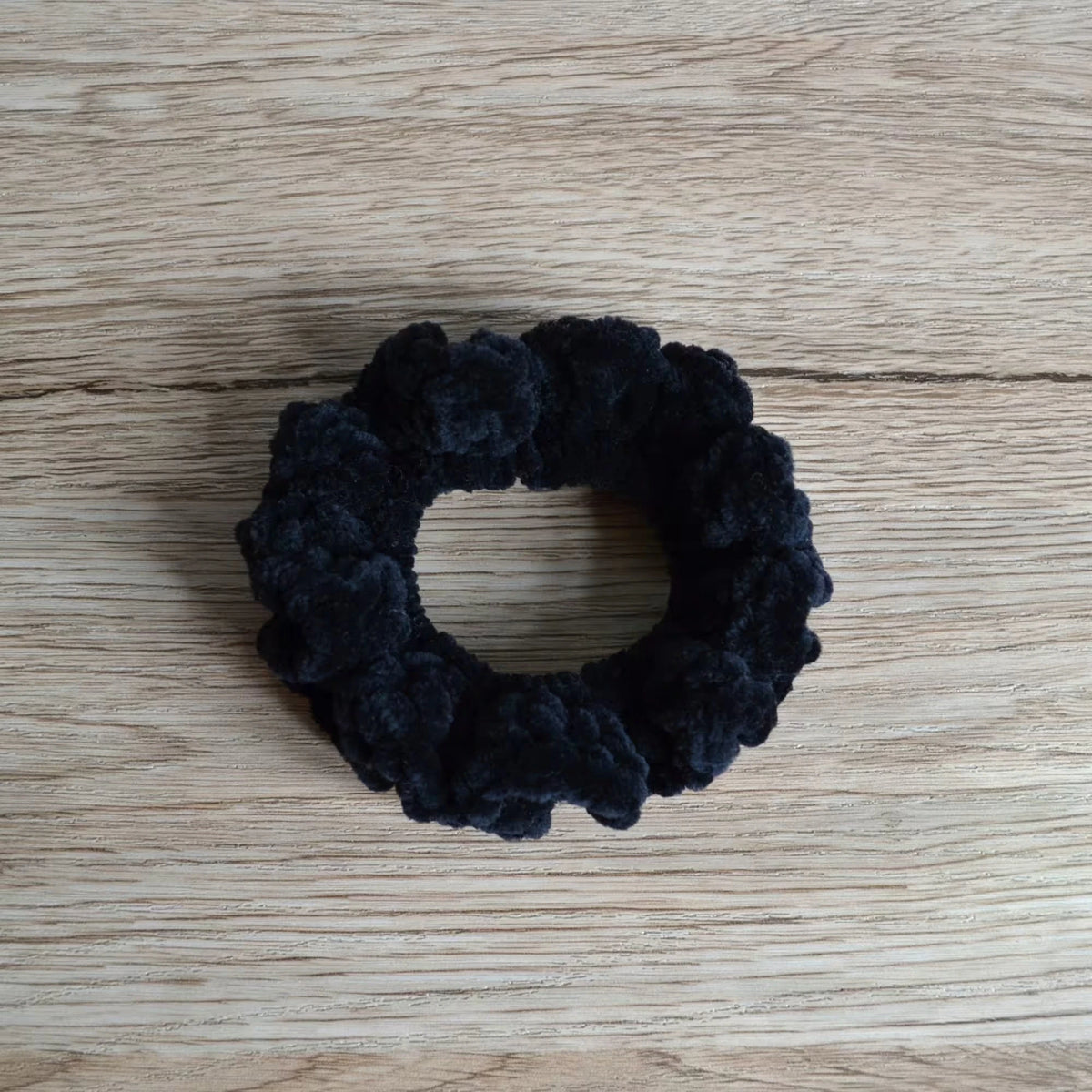 Gumka do włosów na szydełku - scrunchie handmade
