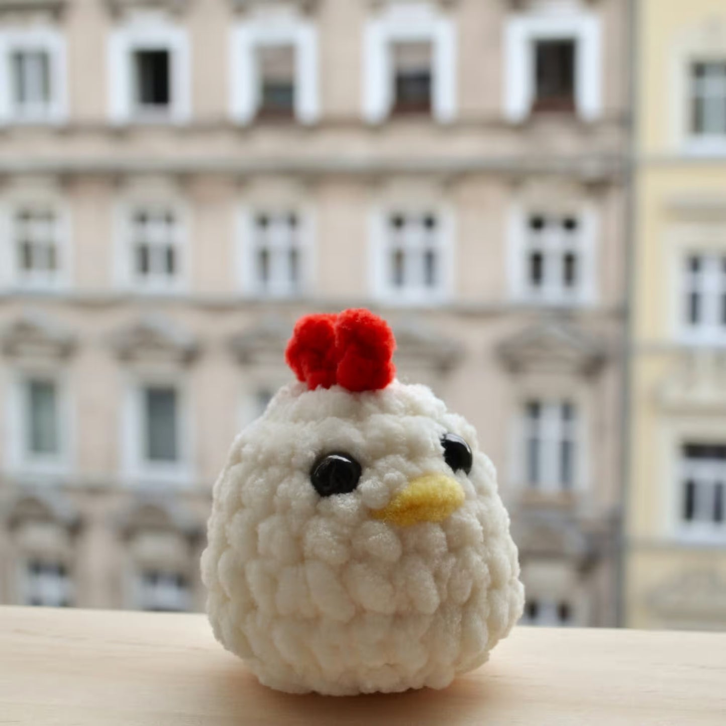 Kurka na szydełku pluszowa kura handmade na breloczku