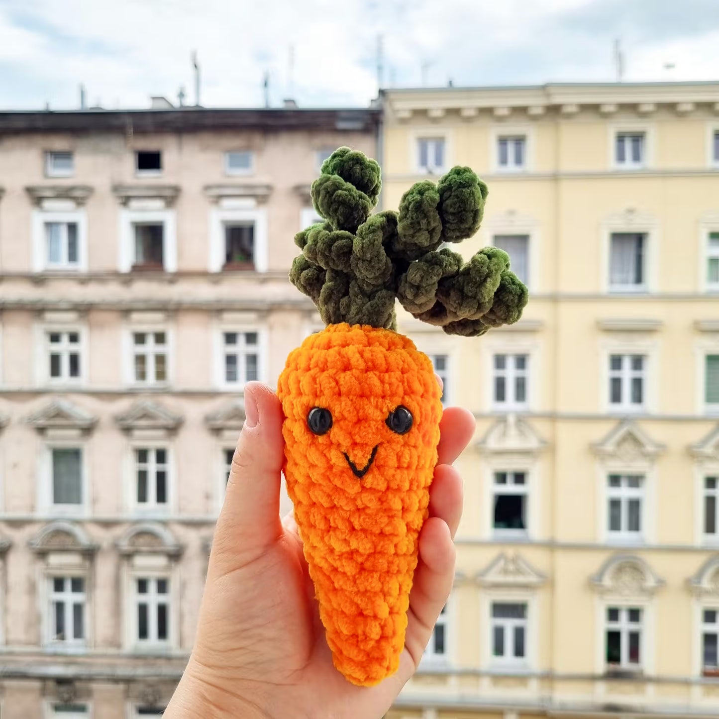Marchewka na szydełku - pluszowa marchewka urocza maskotka