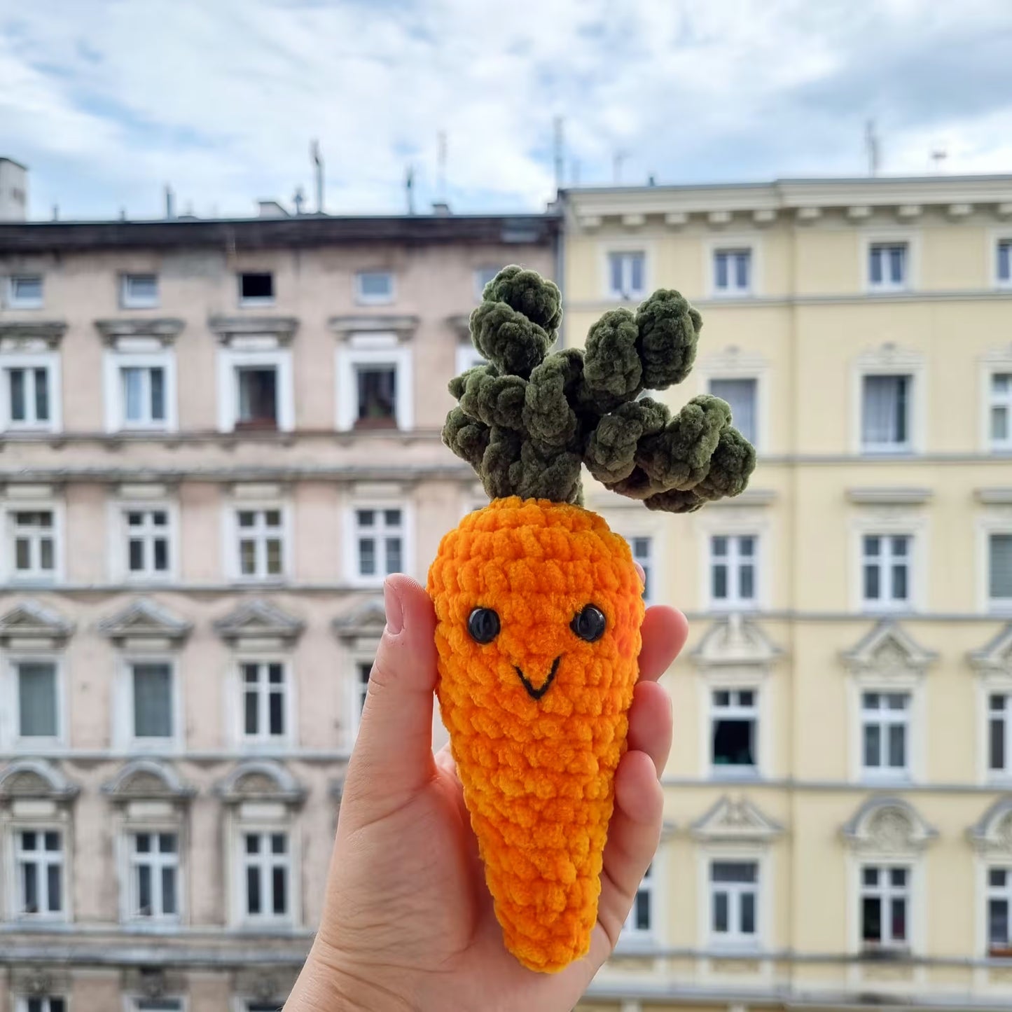 Marchewka na szydełku - pluszowa marchewka urocza maskotka