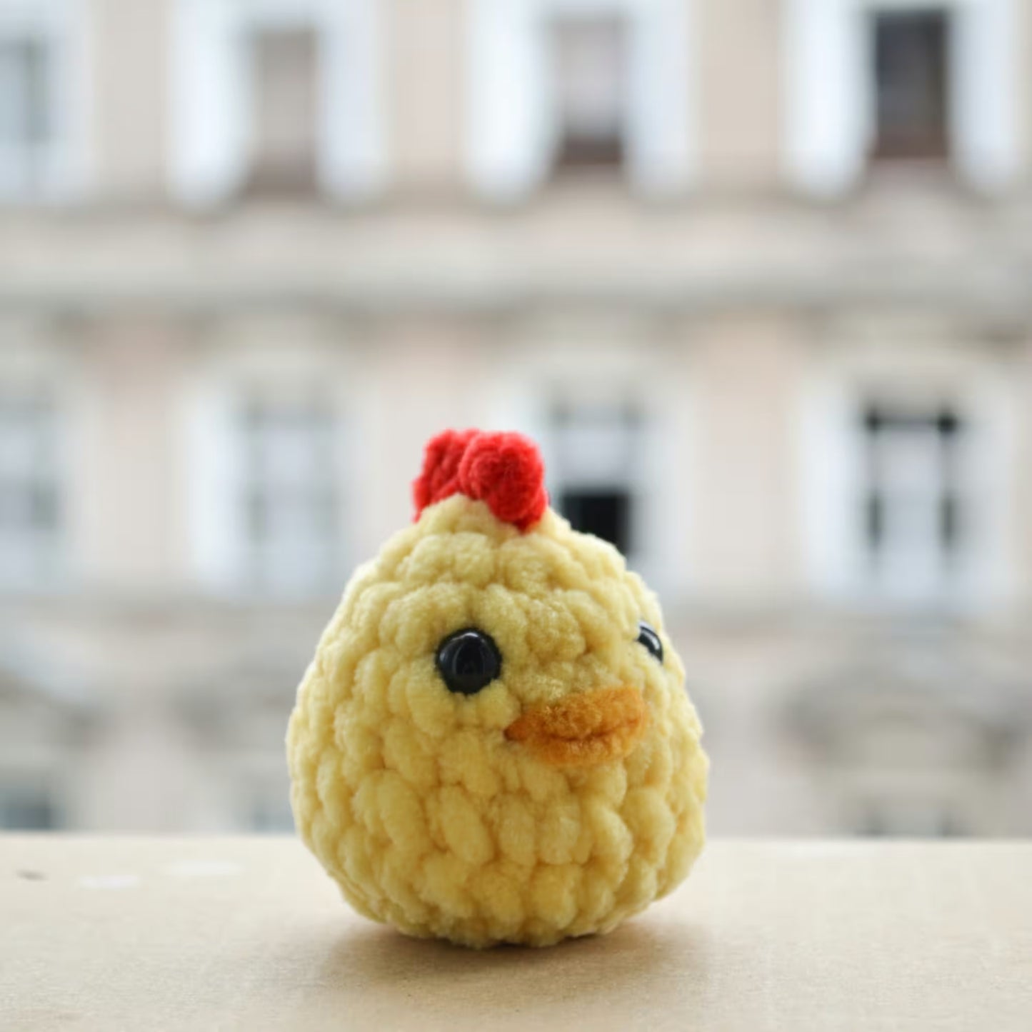 Kurka na szydełku pluszowa kura handmade na breloczku