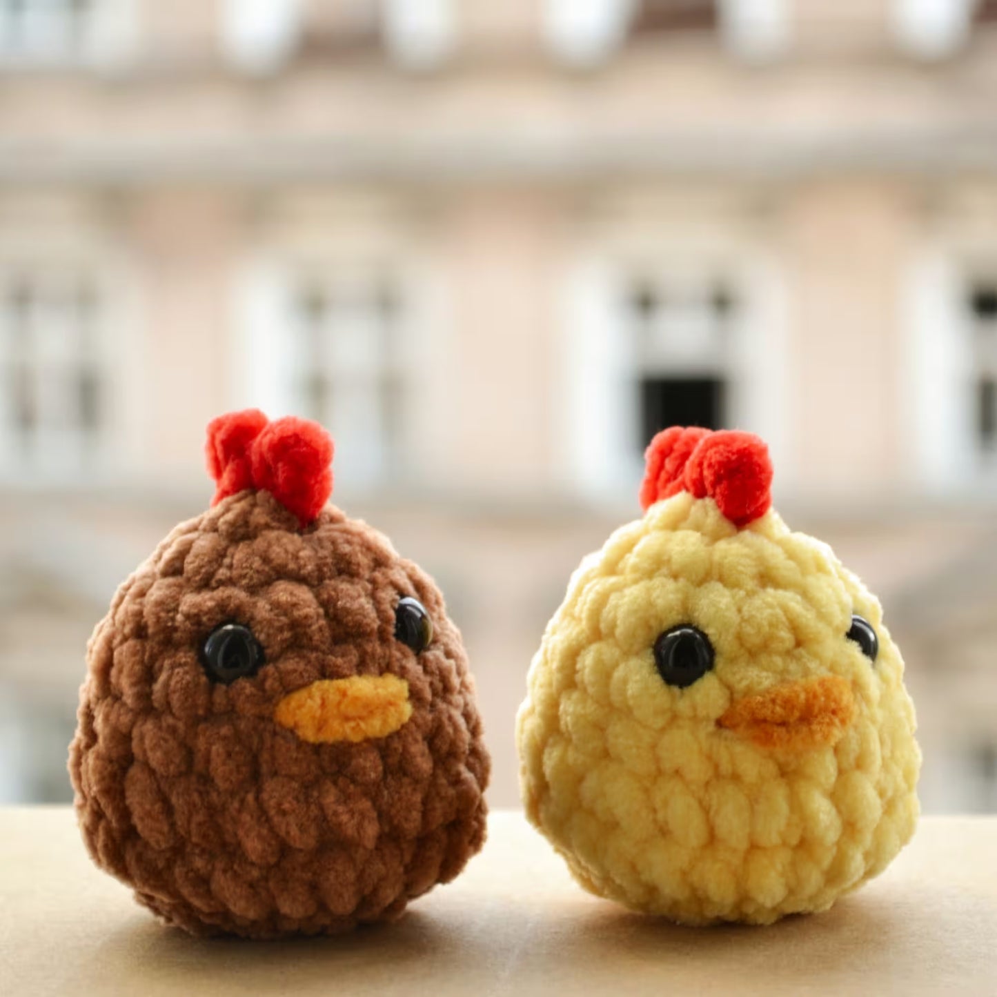 Kurka na szydełku pluszowa kura handmade na breloczku