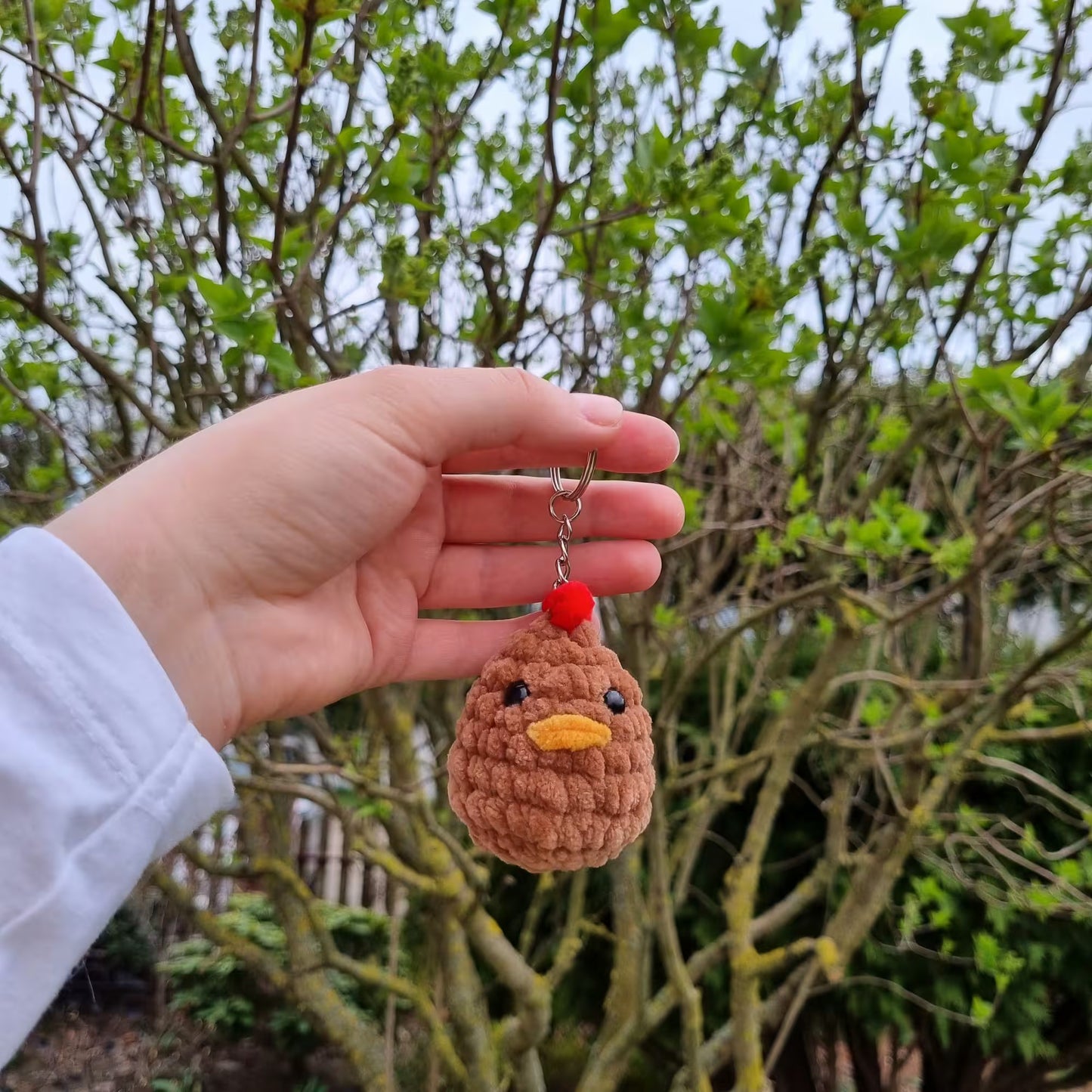Kurka na szydełku pluszowa kura handmade na breloczku